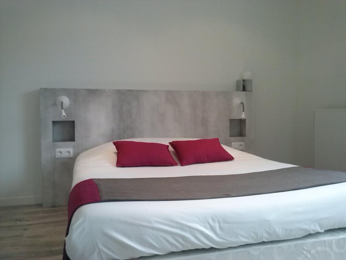 Logis - Hotel Restaurant Du Canard Hangest-sur-Somme Bagian luar foto